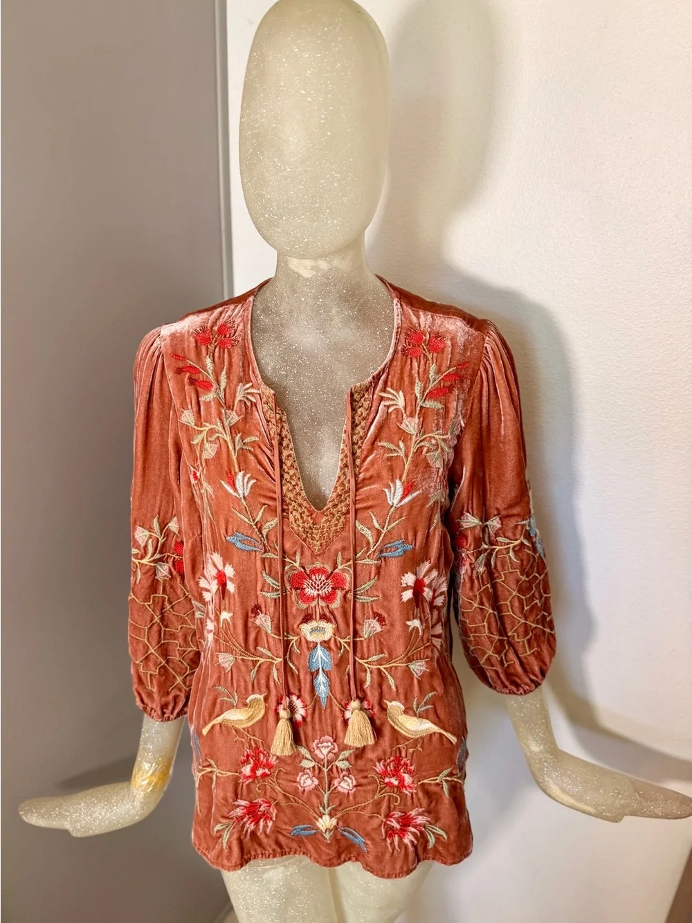Johnny Was Clara Velvet Embroidered Peasant Silk/Rayon Blouse w/ Tassels. Sz XS